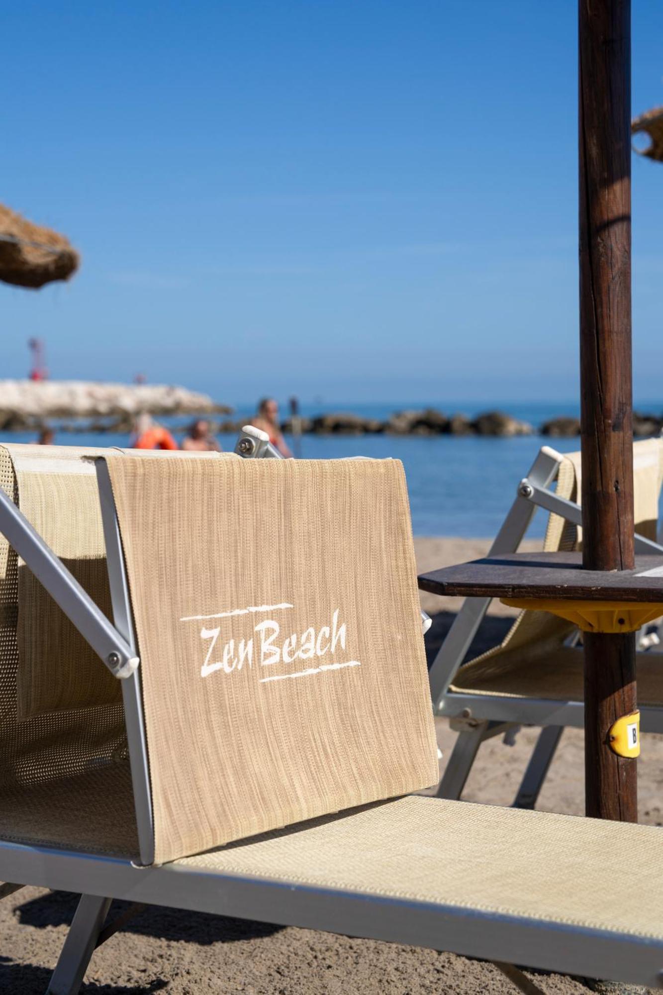 Hotel Rex Gabicce Mare Εξωτερικό φωτογραφία